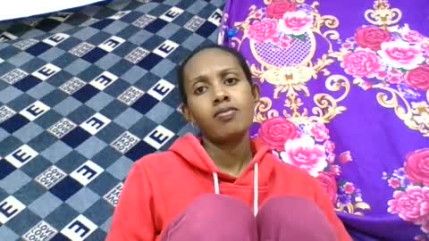 Snapshot of ninie246746 chatting on 07-05-26, 05:58 ninie246746 online show from 07-05-26, 05:58