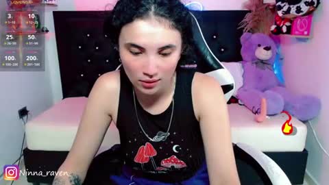 Snapshot of ninna_raven chatting on 06-22-26, 11:02 Ninna online show from 06-22-26, 11:02