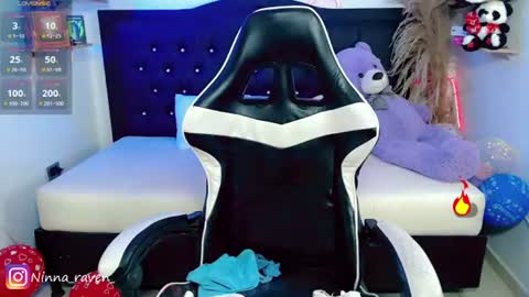 Snapshot of ninna_raven chatting on 07-05-26, 09:11 Ninna online show from 07-05-26, 09:11