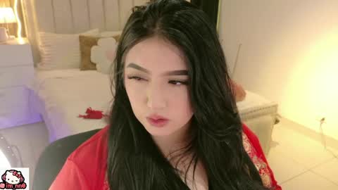 Nina online show from 04-15-26, 12:45