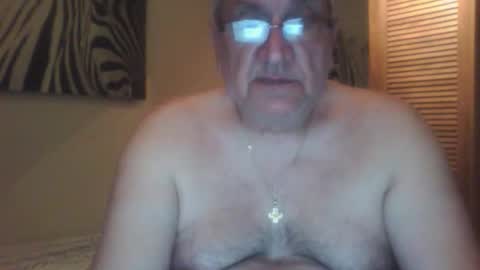 Snapshot of nionios67 chatting on 02-04-26, 11:31 Dennis online show from 02-04-26, 11:31