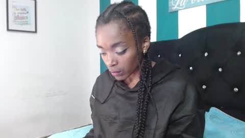 Snapshot of nirak_sf chatting on 01-09-25, 10:20 Nirak online show from 01-09-25, 10:20