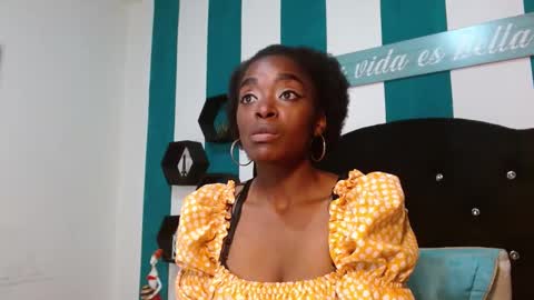 Snapshot of nirak_sf chatting on 02-19-25, 12:25 Nirak online show from 02-19-25, 12:25