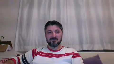 Snapshot of nisantasili chatting on 02-24-25, 09:52 Prince d amour online show from 02-24-25, 09:52