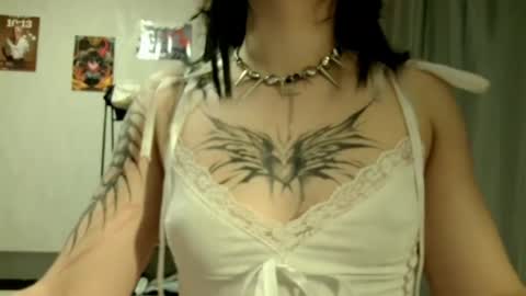 Alice online show from 05-28-26, 04:15