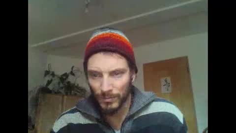 Snapshot of nitai84 chatting on 12-26-24, 11:54 Nitai online show from 12-26-24, 11:54