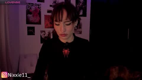 Nixxie  online show from 12-16-25, 01:32