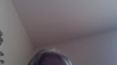 niyaloves_223 online show from 03-04-26, 12:11