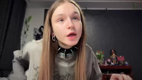 Snapshot of nloraaa chatting on 03-09-25, 01:35 Tears Lora online show from 03-09-25, 01:35