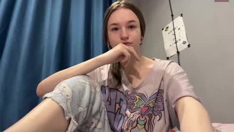 Tears Lora online show from 12-21-25, 11:28