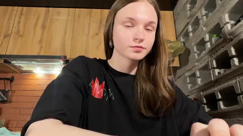 Tears Lora online show from 04-02-26, 09:01