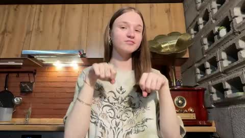 Tears Lora online show from 04-10-26, 07:46