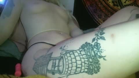 Leah online show from 02-23-25, 01:42