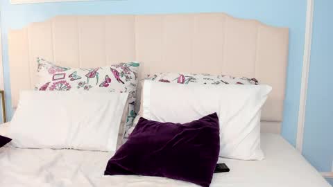 Noa Blue online show from 04-20-26, 08:39