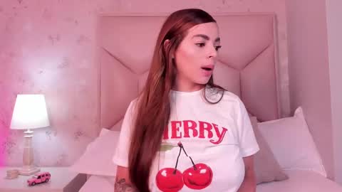   ambarsulliva  online show from 02-10-25, 11:46