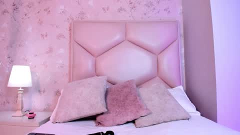   ambarsulliva  online show from 12-17-25, 11:27