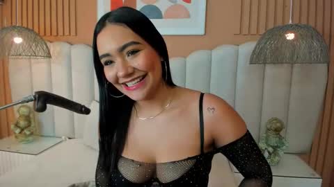 Noa online show from 11-16-25, 02:50