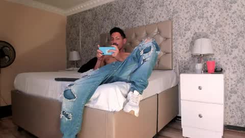 Noah online show from 04-11-26, 11:53