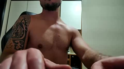 Snapshot of noablaze chatting on 11-22-25, 01:48 Blaze online show from 11-22-25, 01:48