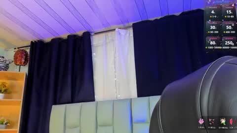 Snapshot of noah25_ chatting on 11-02-25, 03:20 Noah online show from 11-02-25, 03:20