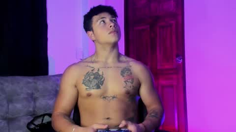 noah_223 online show from 12-16-25, 11:21