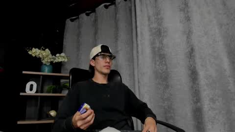 Snapshot of noah_brigth chatting on 02-27-25, 03:47 Noah Brigth online show from 02-27-25, 03:47