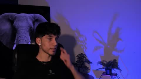 Snapshot of noah_brigth chatting on 10-09-25, 02:53 Noah Brigth online show from 10-09-25, 02:53