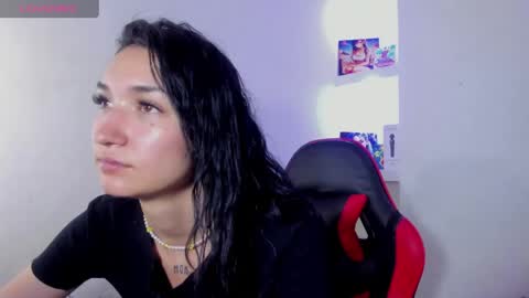 Snapshot of noah_carter16 chatting on 04-08-26, 11:43 NOAH online show from 04-08-26, 11:43