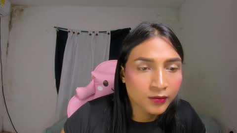 Snapshot of noah_cute18 chatting on 10-08-25, 08:28 Noah online show from 10-08-25, 08:28