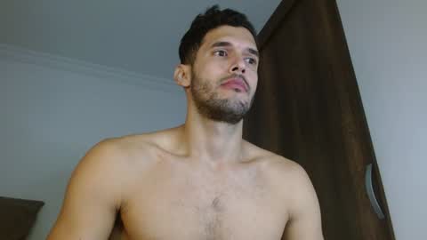 Snapshot of noah_jhonsonn chatting on 01-18-25, 11:54 Noah online show from 01-18-25, 11:54