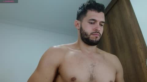 Snapshot of noah_jhonsonn chatting on 10-23-25, 11:31 Noah online show from 10-23-25, 11:31