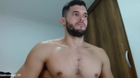 Snapshot of noah_jhonsonn chatting on 11-15-25, 11:18 Noah online show from 11-15-25, 11:18