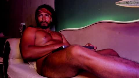 Snapshot of noah_jones__ chatting on 01-16-25, 02:41 Noah online show from 01-16-25, 02:41