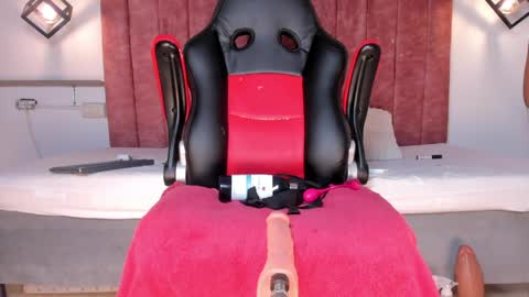 Noah online show from 04-12-26, 07:46