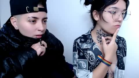 Snapshot of noah_martini chatting on 02-19-25, 02:01 noah hehim online show from 02-19-25, 02:01