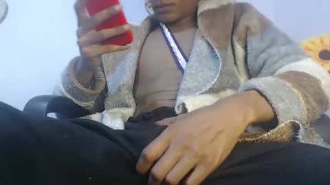 Noah Millers online show from 02-12-25, 05:05