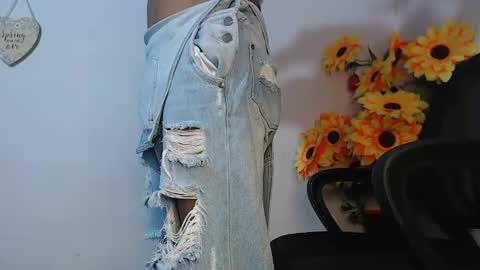 Noah Millers online show from 02-20-25, 01:25