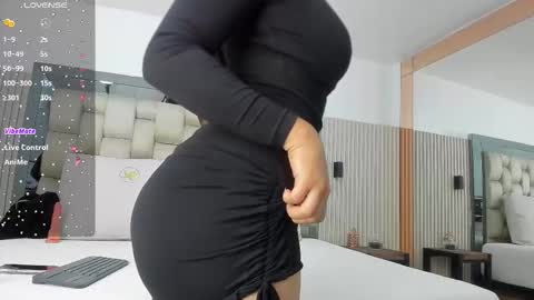 Snapshot of noah_pariss chatting on 11-27-25, 11:12 NOAH online show from 11-27-25, 11:12