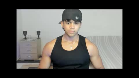 Snapshot of noah_prada14 chatting on 05-21-26, 04:08 luis navas online show from 05-21-26, 04:08
