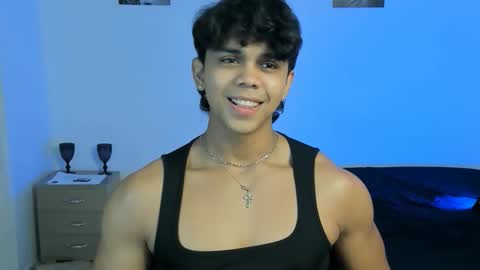 Snapshot of noah_prada14 chatting on 06-10-26, 04:45 luis navas online show from 06-10-26, 04:45