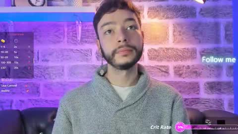 Snapshot of noah_ricci_ chatting on 12-18-25, 12:11 online show from 12-18-25, 12:11