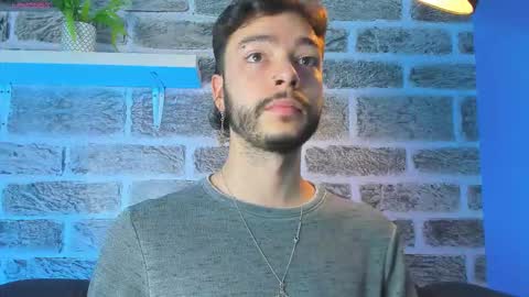 Snapshot of noah_ricci_ chatting on 02-12-26, 12:00 online show from 02-12-26, 12:00