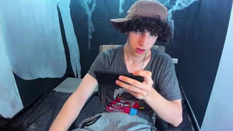 Snapshot of noah_sokolov chatting on 10-18-25, 07:03 noah_sokolov online show from 10-18-25, 07:03