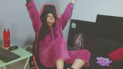 Noamartin online show from 04-20-26, 02:47