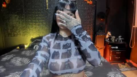 Snapshot of noctara_voss chatting on 06-06-26, 07:51 Ann online show from 06-06-26, 07:51