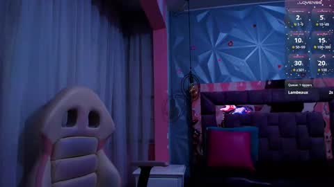 Snapshot of nocturnapsy chatting on 09-09-25, 01:49 Alisson online show from 09-09-25, 01:49