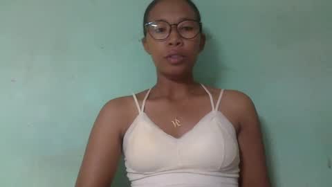 Snapshot of noellah chatting on 03-02-25, 04:28 noellah online show from 03-02-25, 04:28