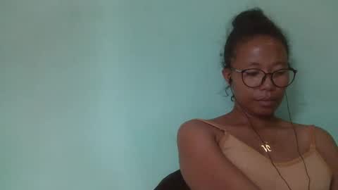 Snapshot of noellah chatting on 03-03-25, 12:48 noellah online show from 03-03-25, 12:48