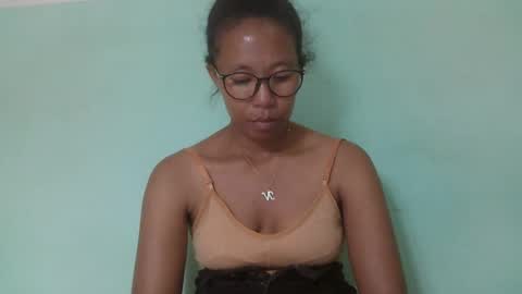 Snapshot of noellah chatting on 03-03-25, 03:53 noellah online show from 03-03-25, 03:53