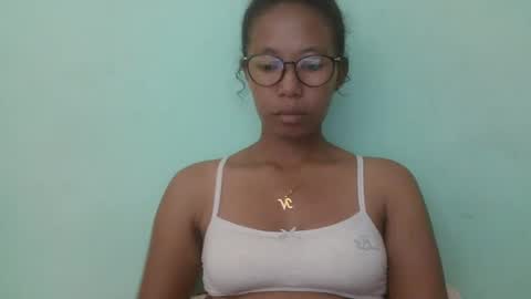 Snapshot of noellah chatting on 03-04-25, 05:00 noellah online show from 03-04-25, 05:00